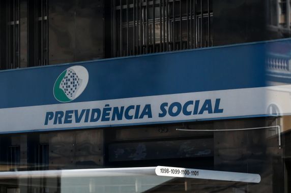 Cerca de 13 milhões de beneficiários ainda precisam atestar estar vivos