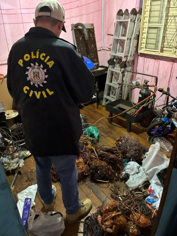 Operação prende homem e apreende 166 quilos de fios de cobre e alumínio em Santo Ângelo - foto 4