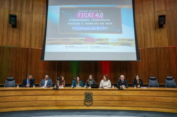 Seminário estadual do MPRS destaca redução dos casos de infrequência em 2026 e reforça atuação integrada para garantir a permanência de crianças e adolescentes na escola.