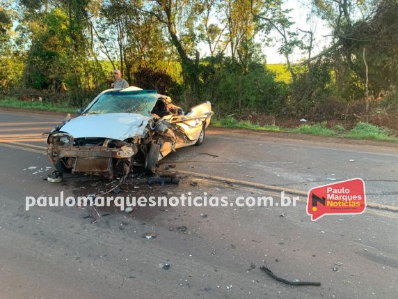 Colisão entre caminhonete e caminhão deixa motorista ferido na RS-342 em Independência - foto 3
