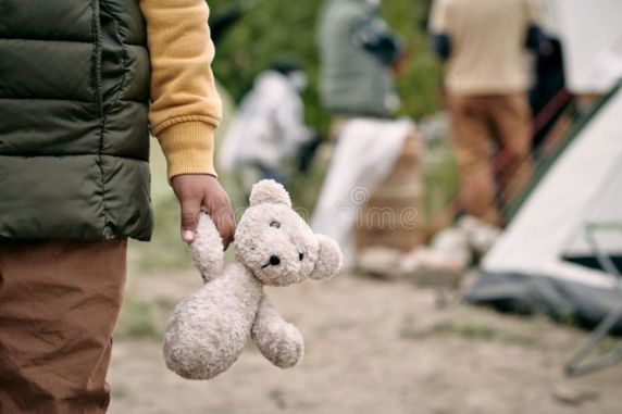 Homem foi condenado por crimes contra dois meninos, de 7 e 9 anos à época dos fatos, e por armazenamento de pornografia infantojuvenil.