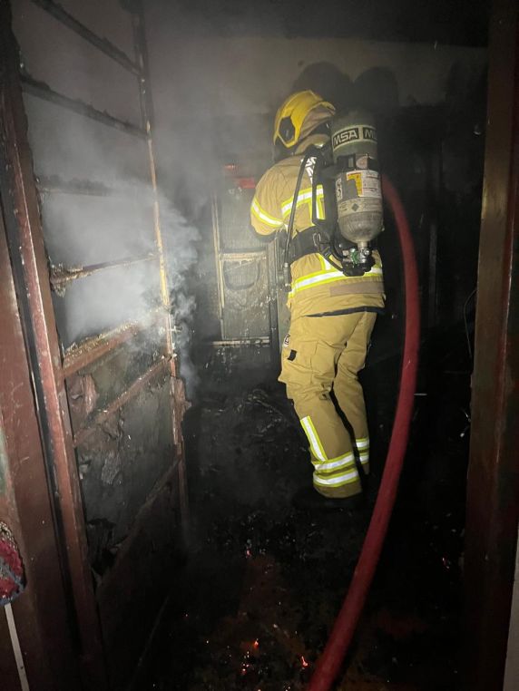Incêndio destrói residência de 120 metros quadrados em Santa Rosa; polícia investiga suspeita de ação criminosa - foto 3
