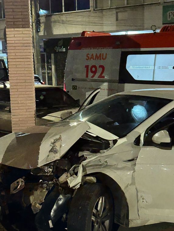 Colisão entre dois carros seguida de tombamento deixa cinco pessoas feridas em Soledade - foto 3