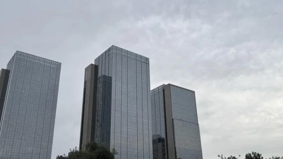 Inmet prevê chuva de até 50 mm e ventos de até 60 km/h no Norte, na Serra e no Litoral Norte