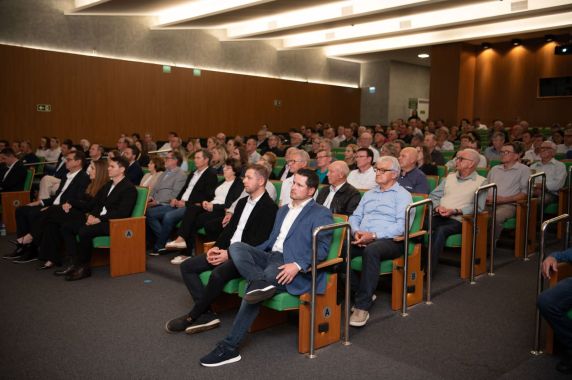 Evento reconhece o legado de quem dedicou parte de sua trajetória ao desenvolvimento da Sicredi Confiança, nos seus 80 anos