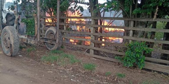 Criança de 11 anos morre após incêndio atingir duas residências em Taquara - foto 2