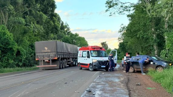 Acidente envolve três veículos na BR-468, em Bom Progresso - foto 3