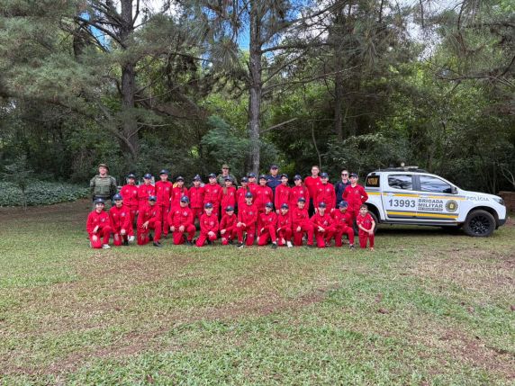 Programação incluiu visita à empresa Natusomos e orientações da Patrulha Ambiental sobre preservação da natureza