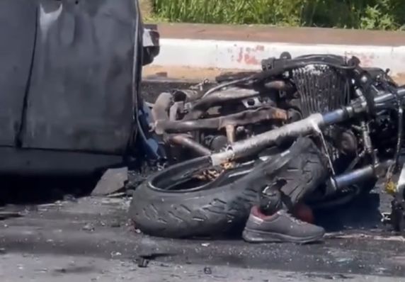 Acidente ocorreu na manhã deste domingo (18), na SC-285; circunstâncias deverão ser apuradas pela Polícia Civil