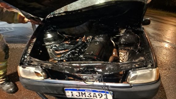 Segundo Bizo, as chamas começaram pouco depois de abastecer o veículo; ninguém ficou ferido