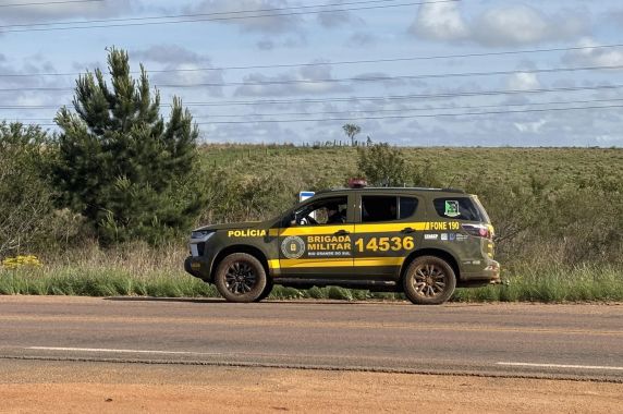 Brigada Militar busca por dupla que fugiu de abordagem e atirou contra guarnição