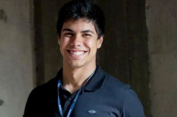 Paula Caroline Ferreira Rodrigues recebeu pena de 26 anos e oito meses de prisão pela morte de José Gustavo Bertuol Gargioni; mulher está foragida