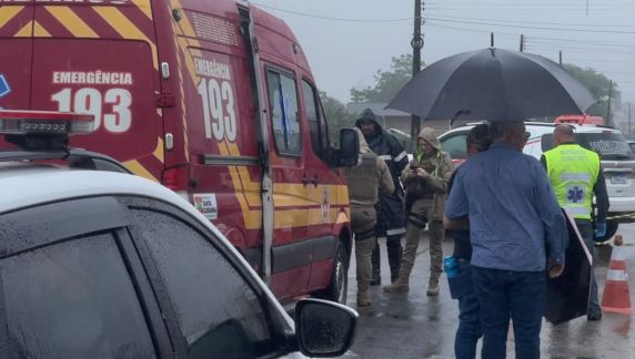 Funcionário contou como reagiu ao suspeito que pulou o muro da unidade escolar; homem morreu após confronto com a Polícia Militar