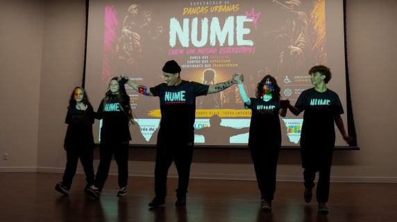 Espetáculo NU ME reúne mais de 300 jovens e promove reflexão sobre bullying e preconceito por meio da dança - foto 2