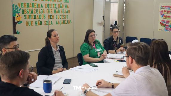 Três de Maio oficializa comissão da Rede Municipal de Proteção à Família