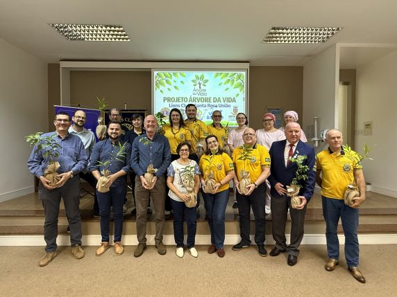 Iniciativa entregará mudas de árvores às famílias de bebês nascidos em novembro no Hospital Vida & Saúde, incentivando a preservação ambiental