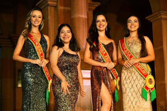 Indumóveis participa da escolha das soberanas da 22ª Fenamilho Internacional - foto 3
